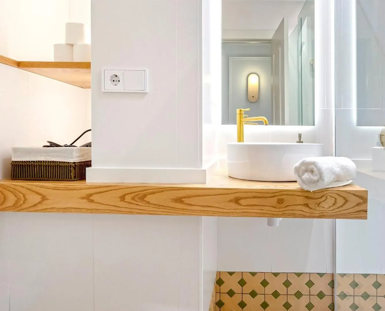 Apartment Genteel Home Bib Rambla IV Granada
